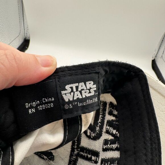 Star Wars  SnapBack Cap - Black and Green - Picture 5 of 5